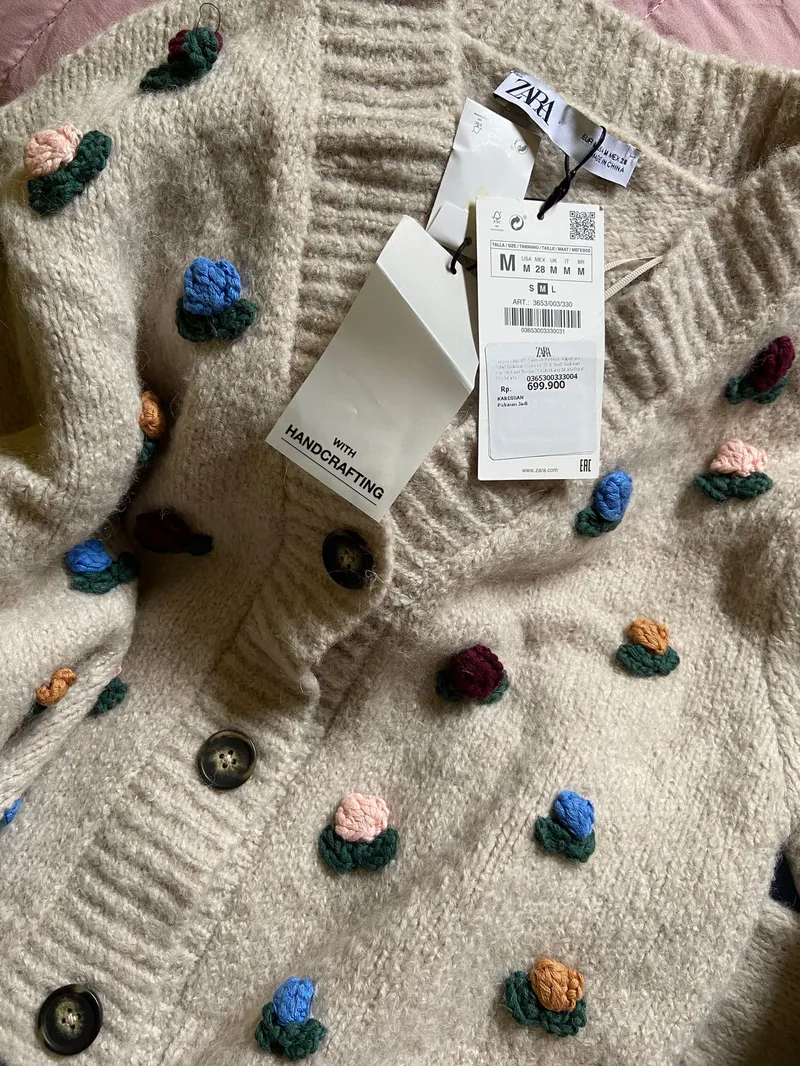 Zara Cardigan Wanita cream tan photo 1