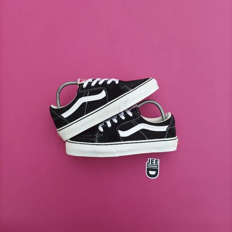 Vans Sk8 Low Black White photo 1