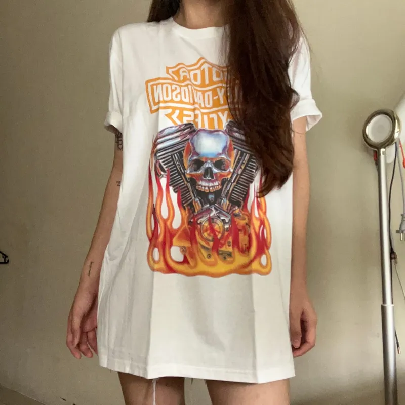 Vintage Streetwear T-shirt Pria white cream photo 1
