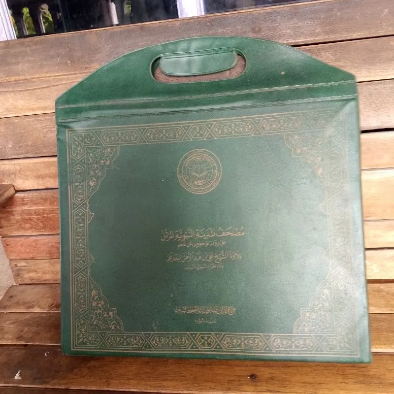 Dijual 20 kaset dalam tas mewah lengkap suara SHEIKH ABDUL R photo 1