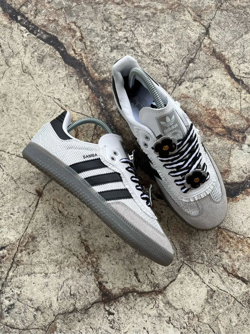 ADIDAS SAMBA OG LACE FLOWER photo 1