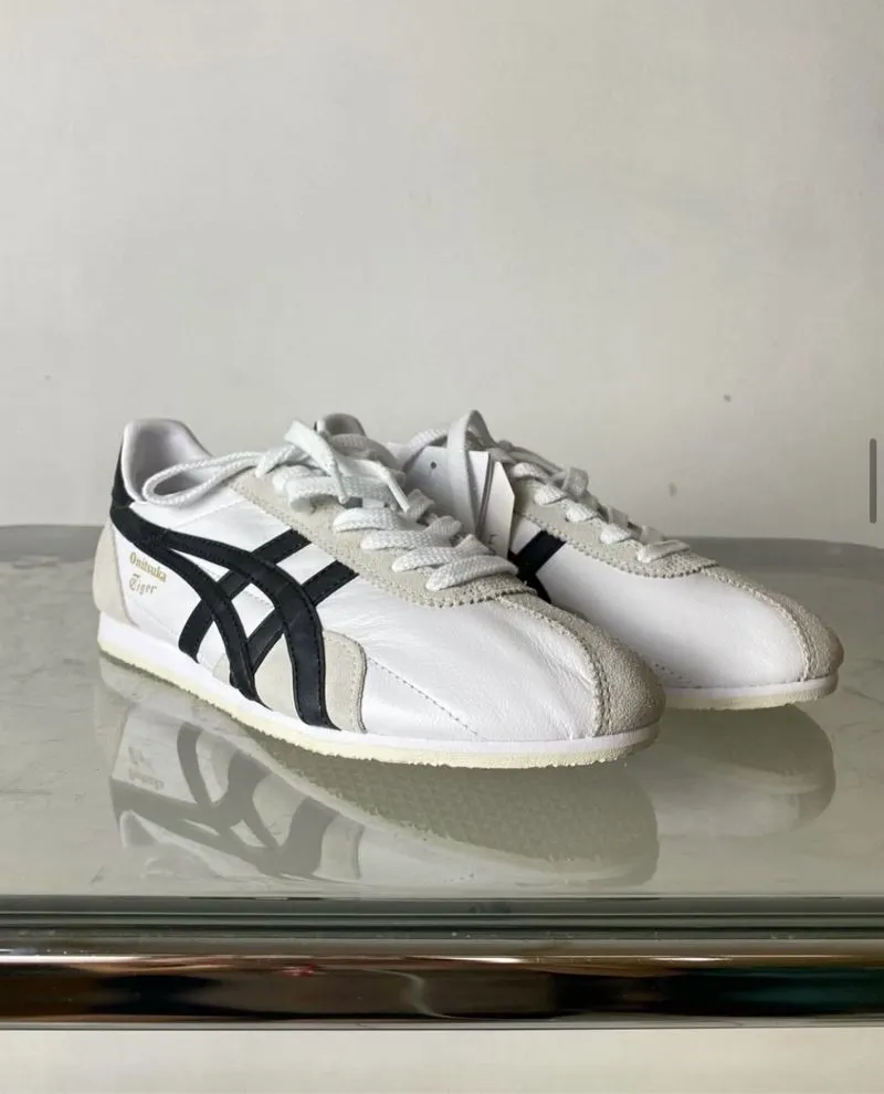 ONITSUKA TIGER SHOES ( Japan Version ) photo 1