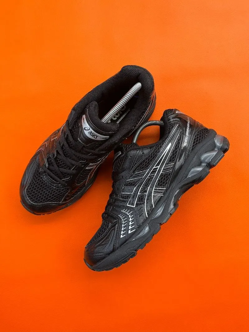 asics gel kayano
 photo 1