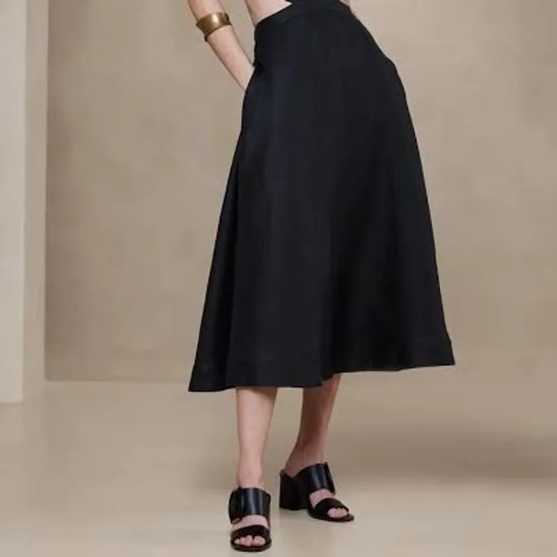 Banana Republic Minimalist Skirt Wanita black photo 1