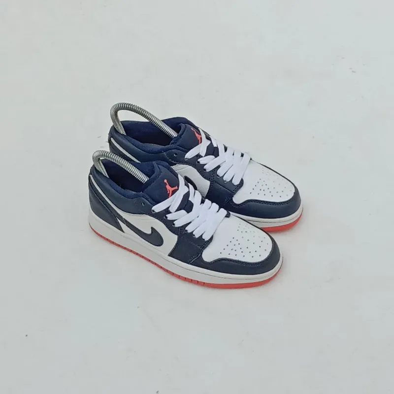 Nike Air Jordan Streetwear Skater Sneakers Wanita navy photo 1