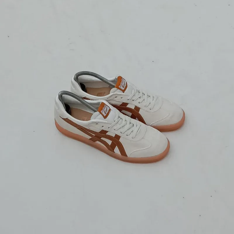 Onitsuka Tiger Streetwear Casual Sneakers Wanita tan cream photo 1