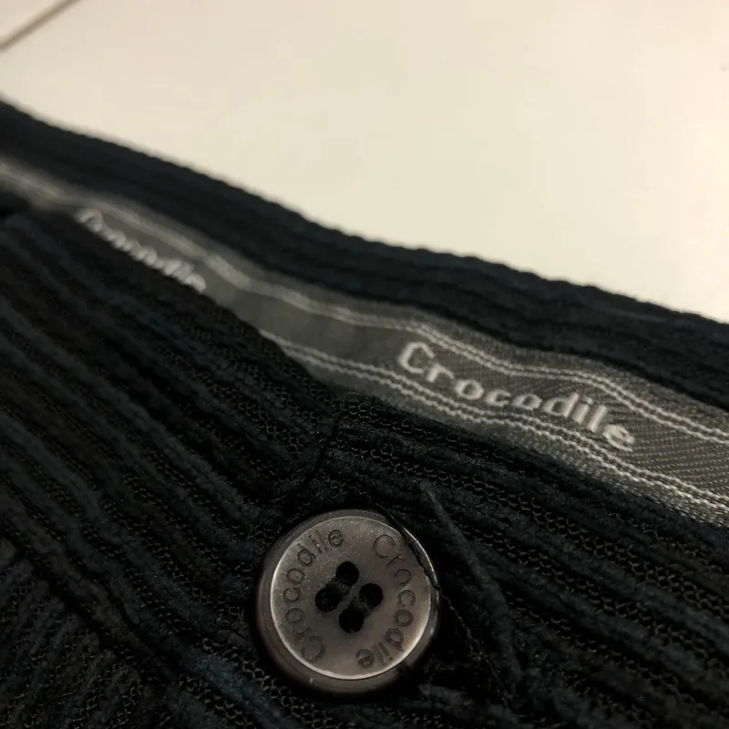 Crocodile Vintage Casual Casual pants Pria black photo 1