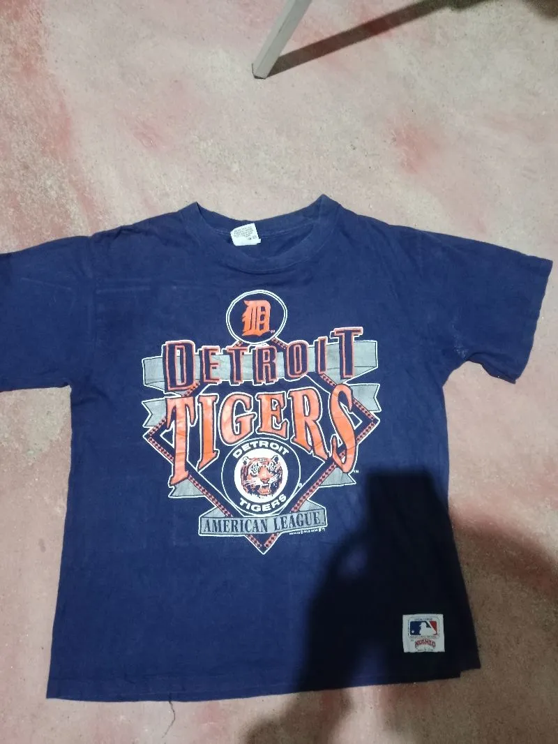 Vintage MLB Detroit Tigers 90s photo 1