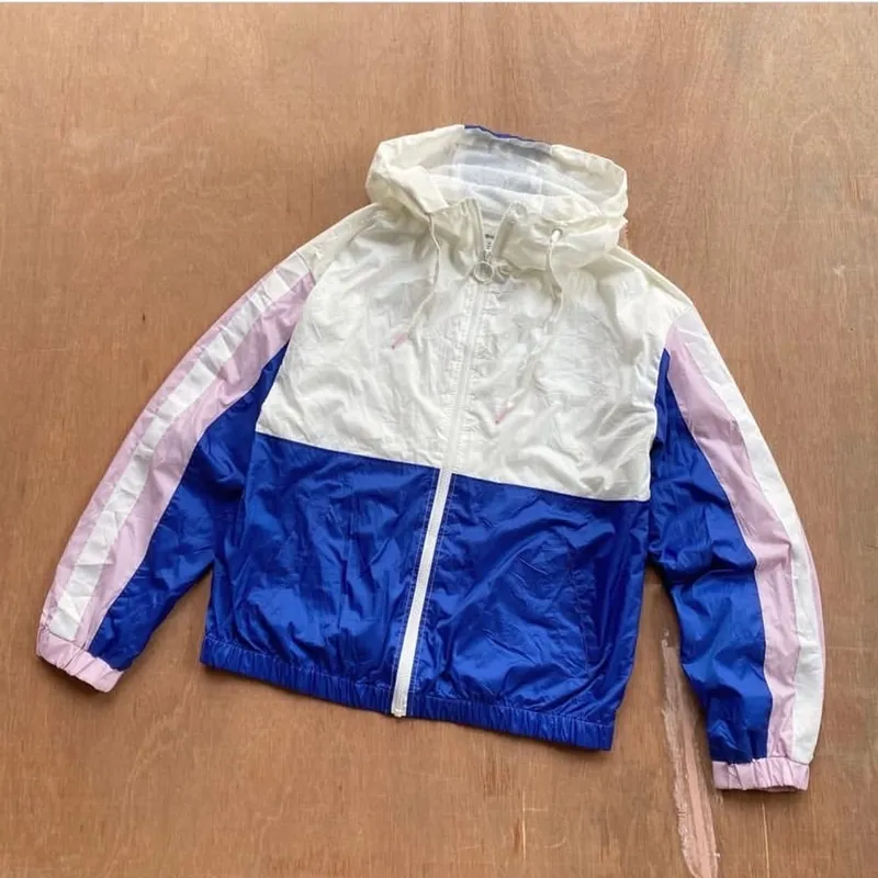 Forever 21 Gorpcore Sportswear Windbreaker Wanita purple photo 1