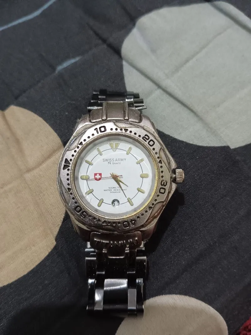 JAM TANGAN SWISS ARMY  photo 1