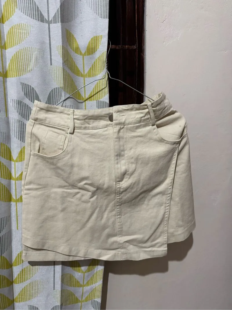 This is april skort photo 1