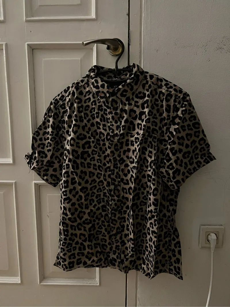 H&M Leopard Short Sleeve Button Up photo 1