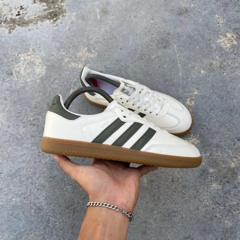 Adidas Samba photo 1