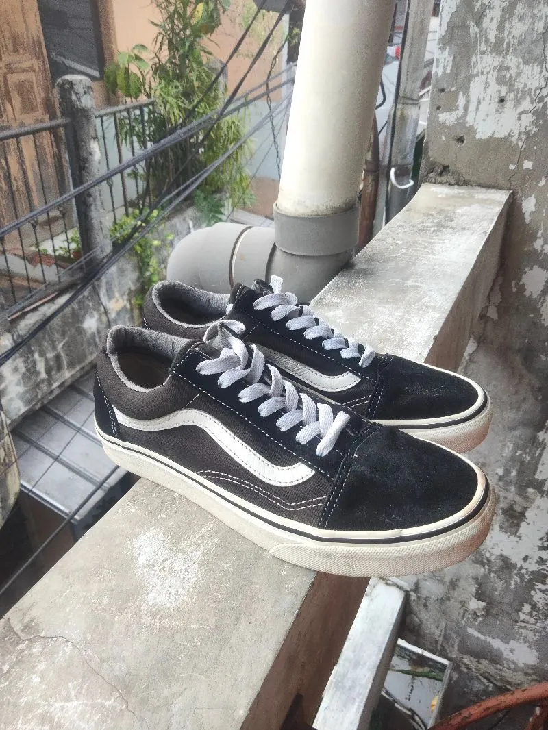 Vans oldskool BW photo 1