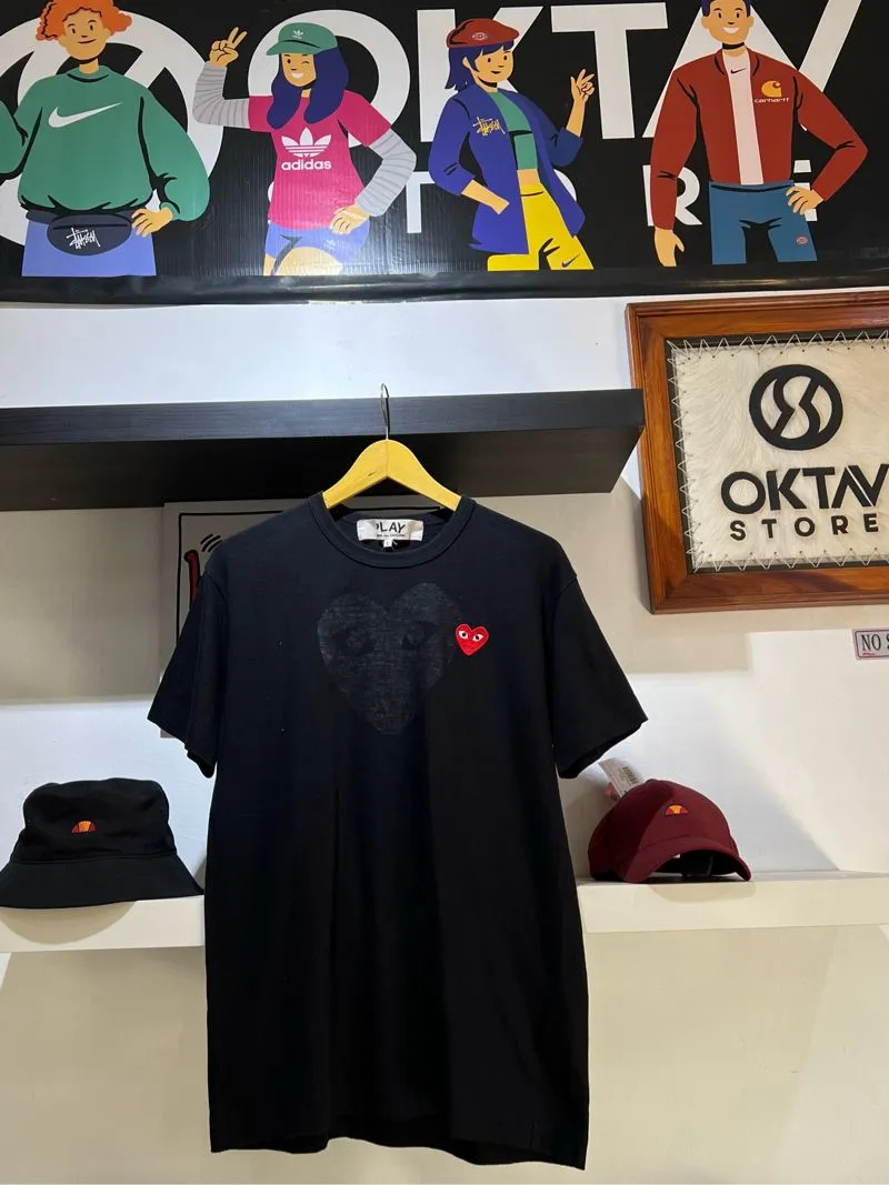 COMME des GARÇONS Streetwear Luxury T-shirt Pria black photo 1
