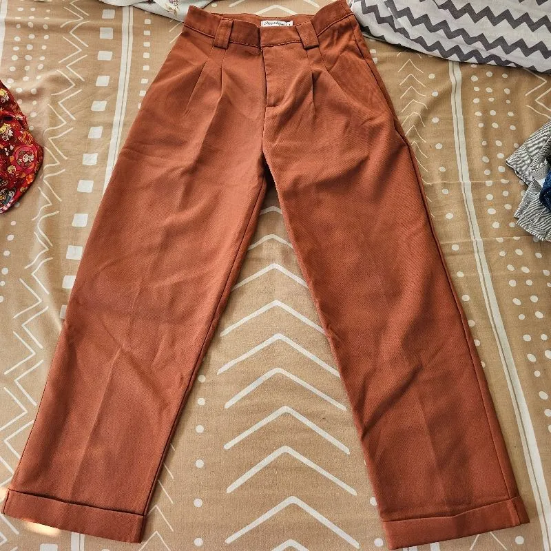 Brand Chocochips Celana Kerja Terracota Trousers Size S photo 1