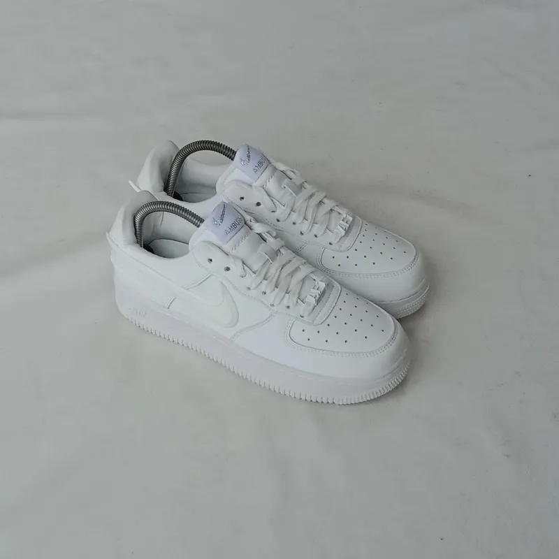 Nike Streetwear Casual Sneakers Wanita white photo 1
