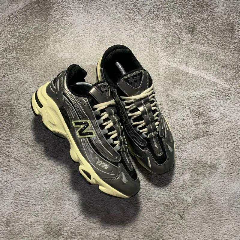 New Balance 1000 Silver Metallic photo 1