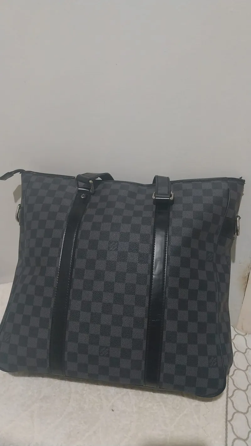 Louis Vuitton Casual Tote bag Wanita black gray photo 1
