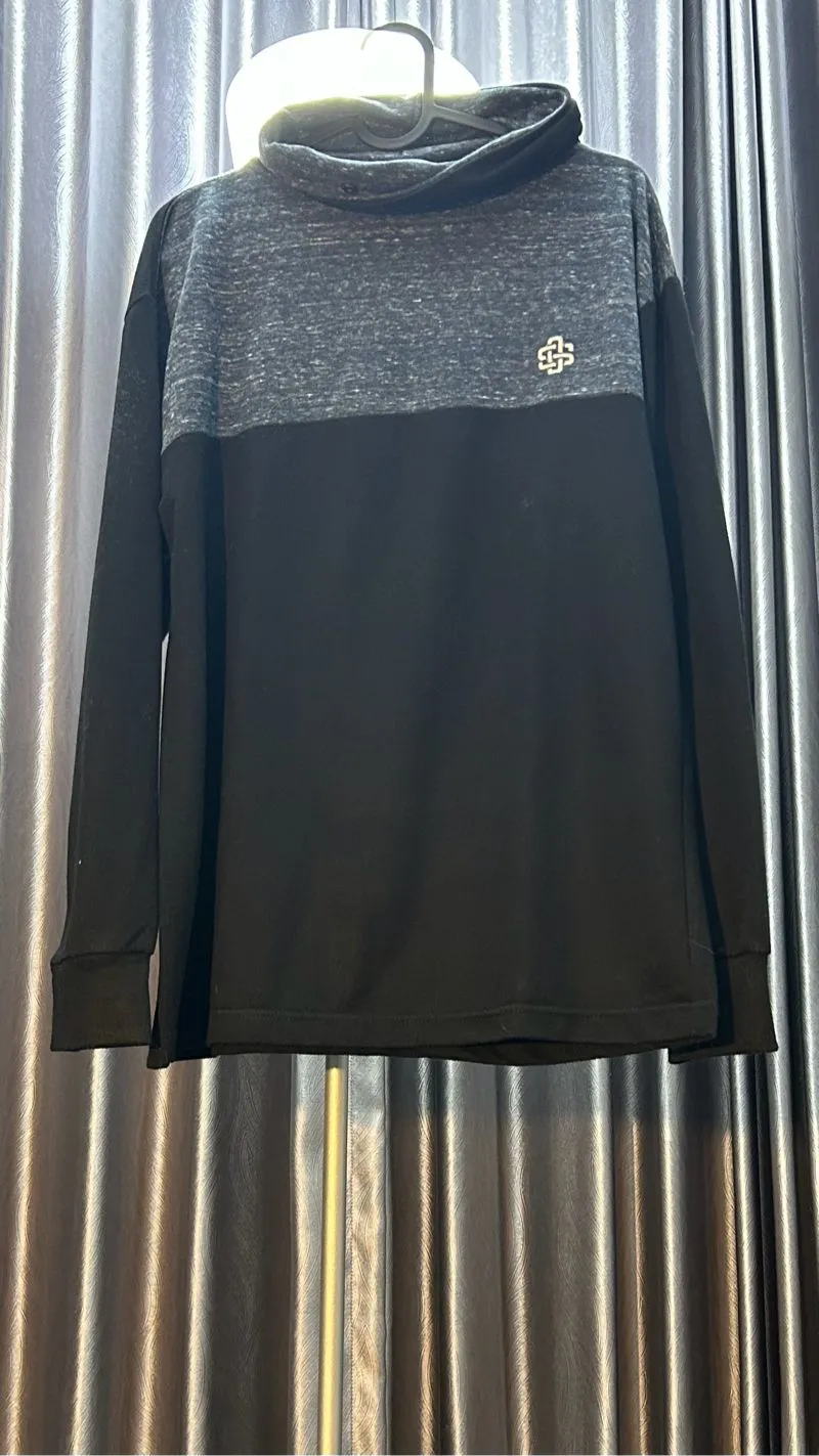 SIXTY ONE TURTLE NECK photo 1