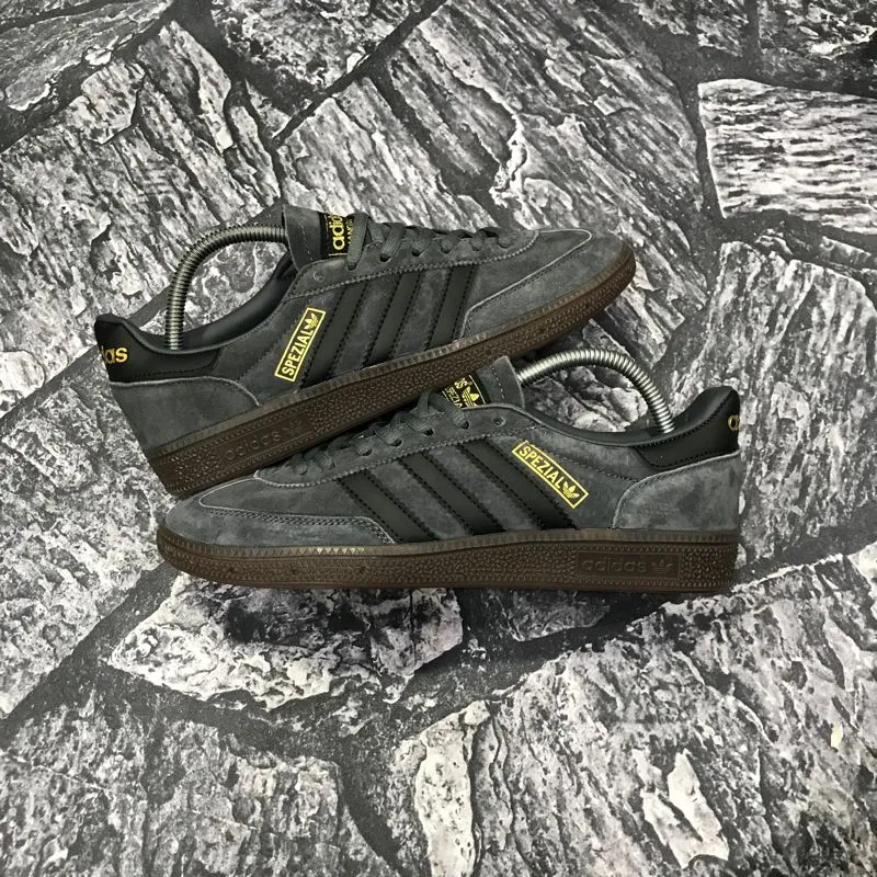 Adidas Spezial abu hitam