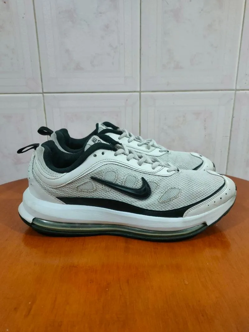 Airmax AP White Bright Crimson black photo 1