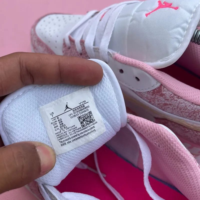 Nike Air Jordan Indie Casual Sneakers Wanita white pink Preloved