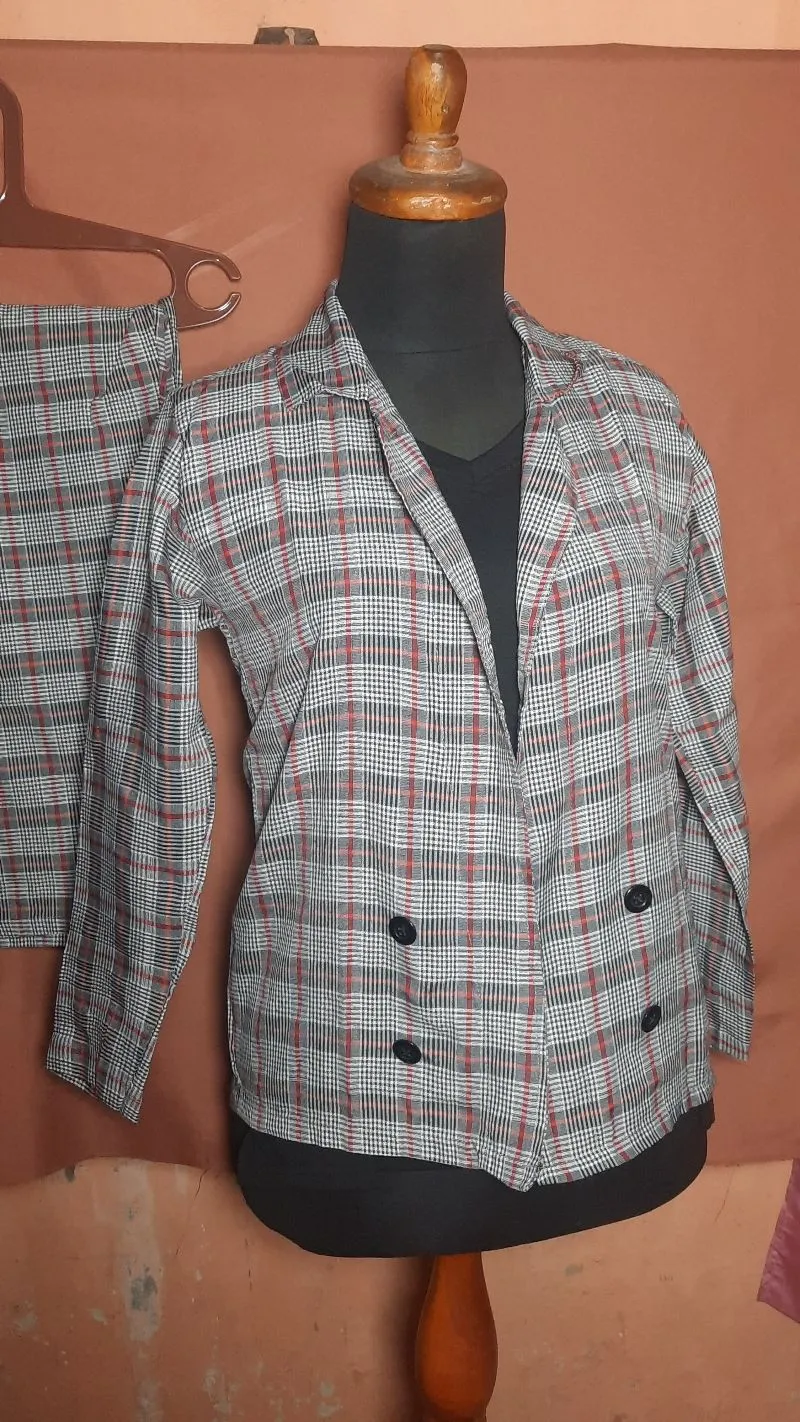 Preloved Jas photo 1