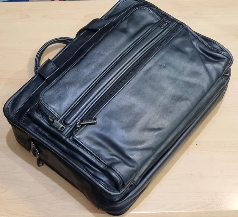Tumi tas kantor photo 1