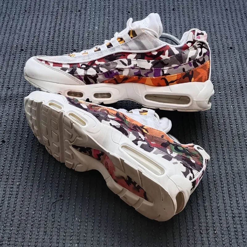 Nike Streetwear Sportswear Sneakers Pria white photo 1