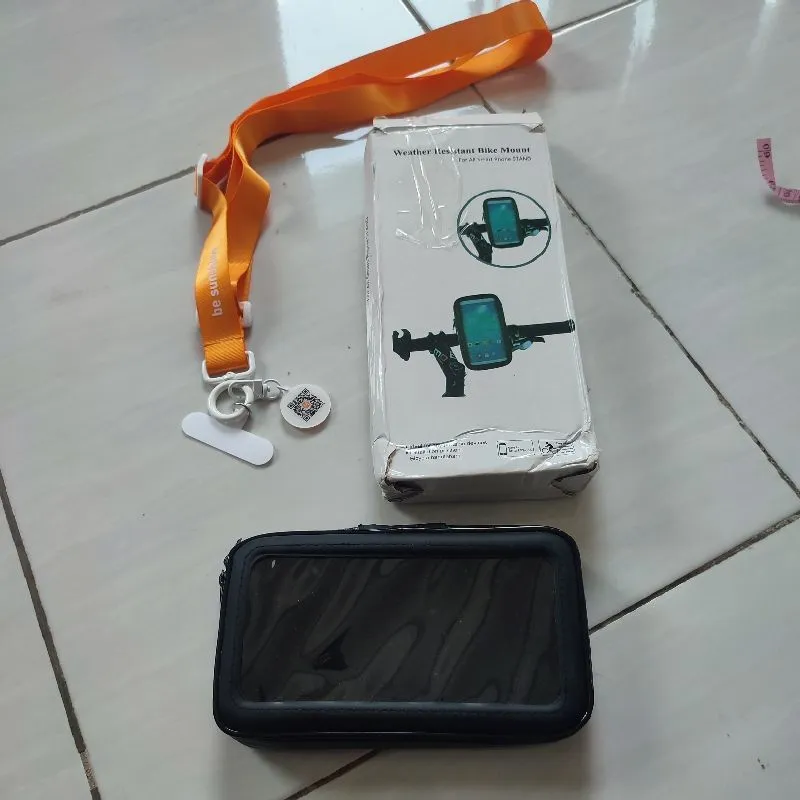 Weather Resistant Phone Holder photo 1