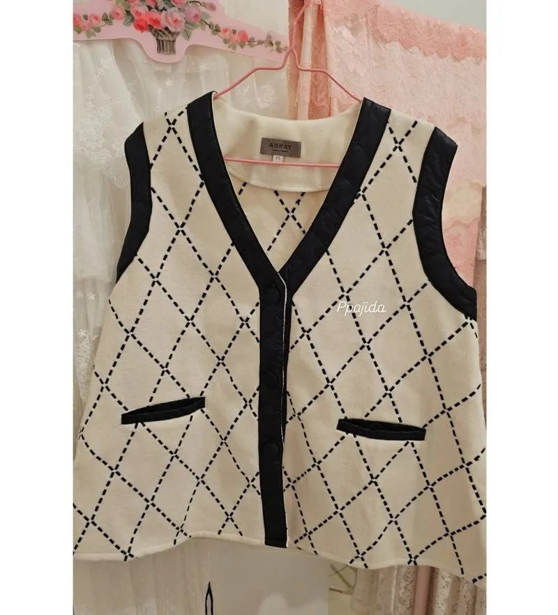 ARRAY WHITE VEST ORIGINAL photo 1