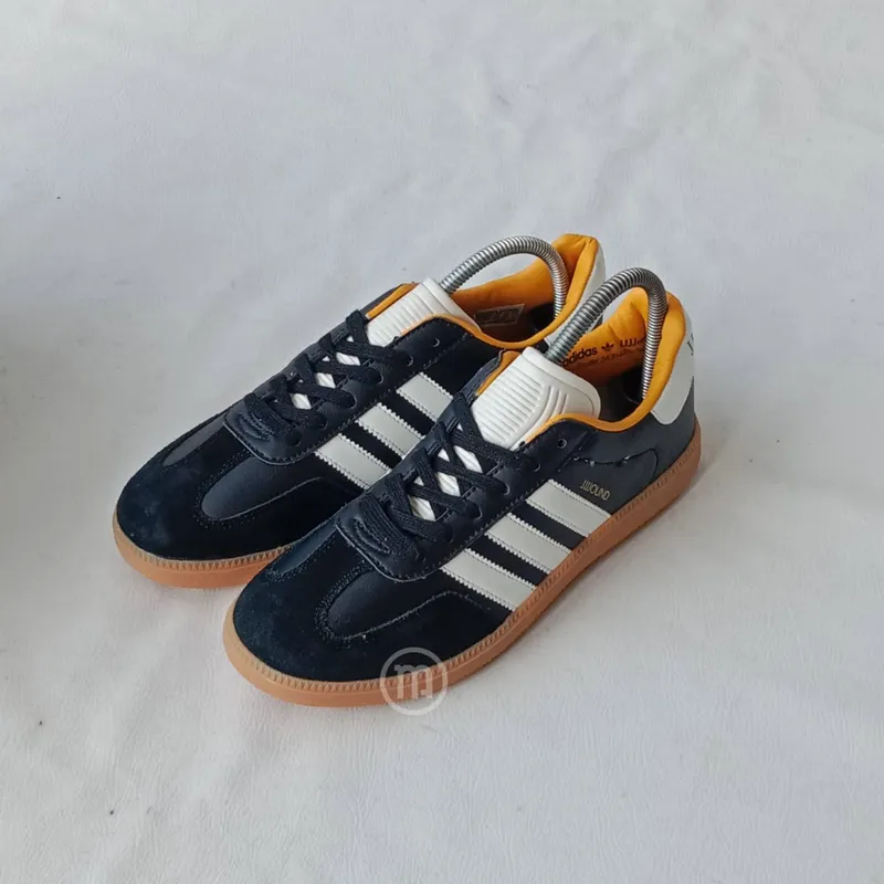 Adidas Streetwear Casual Sneakers Pria black photo 1