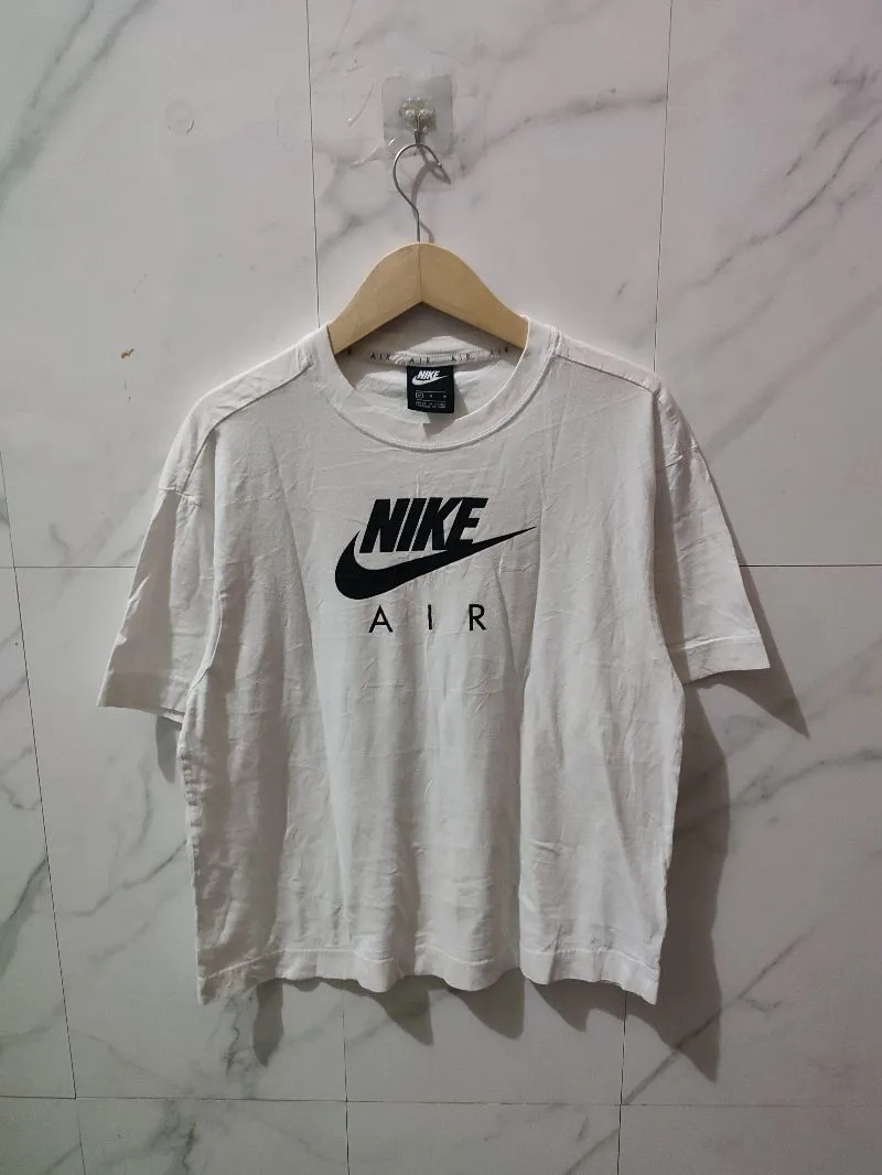 Kaos Nike Air Boxy Putih photo 1