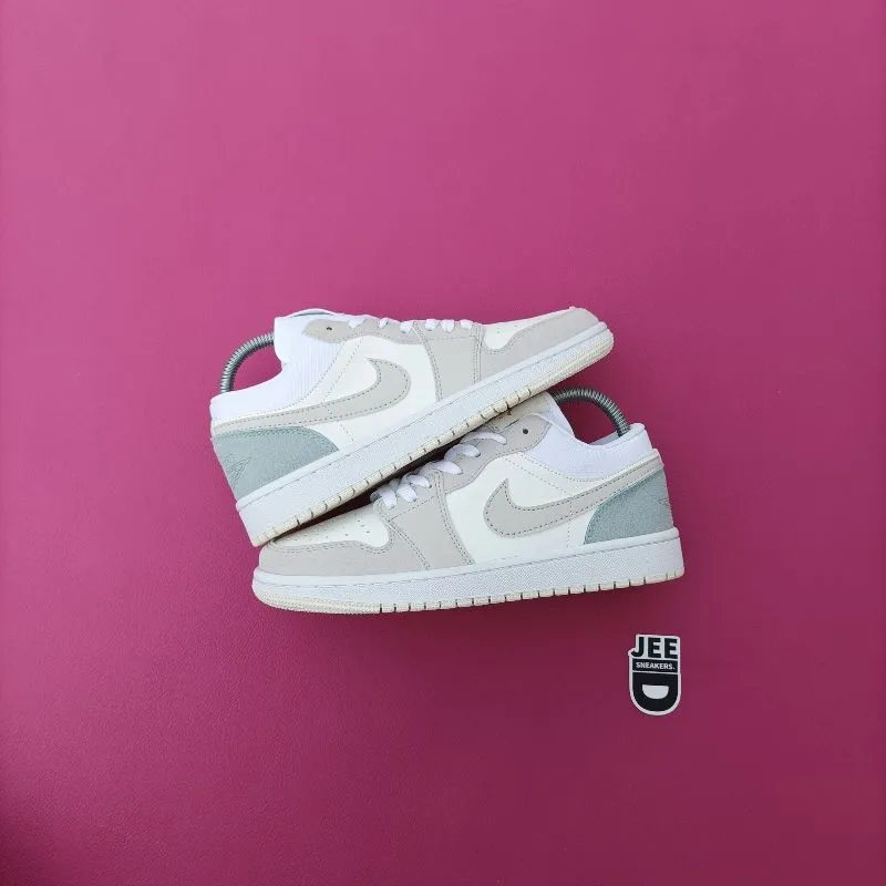 Nike Air Jordan 1 Low photo 1