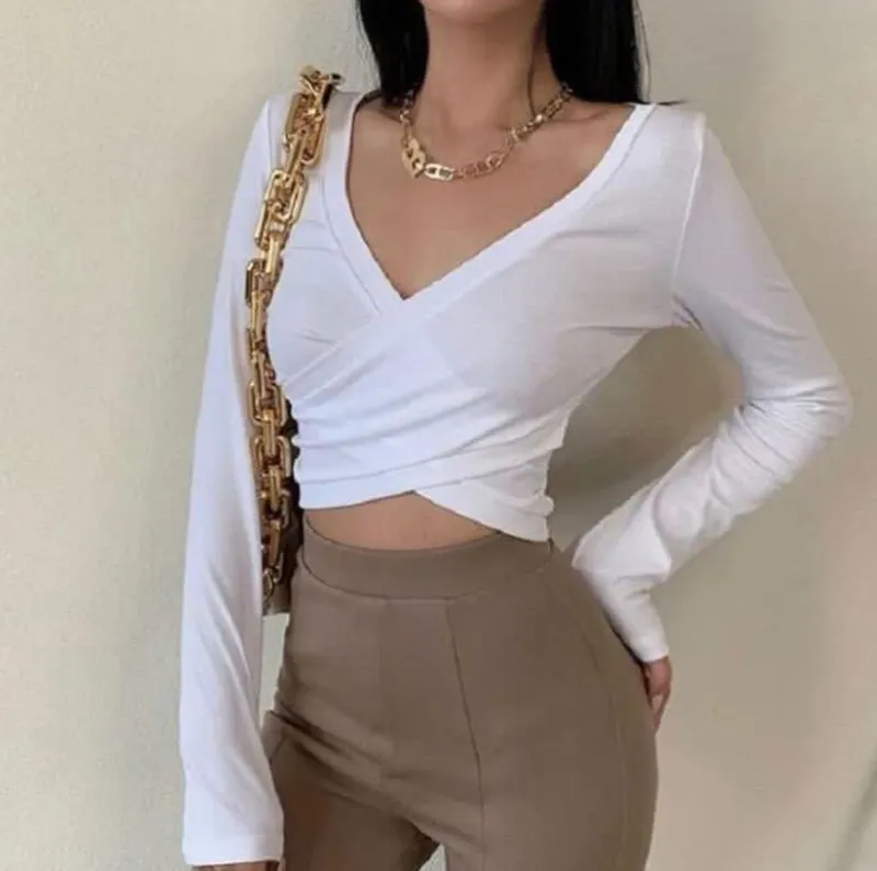 Criss cross crop top size M photo 1
