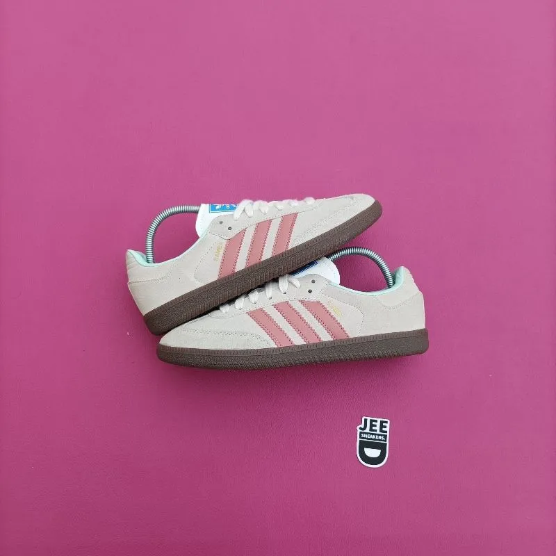 Adidas Samba photo 1