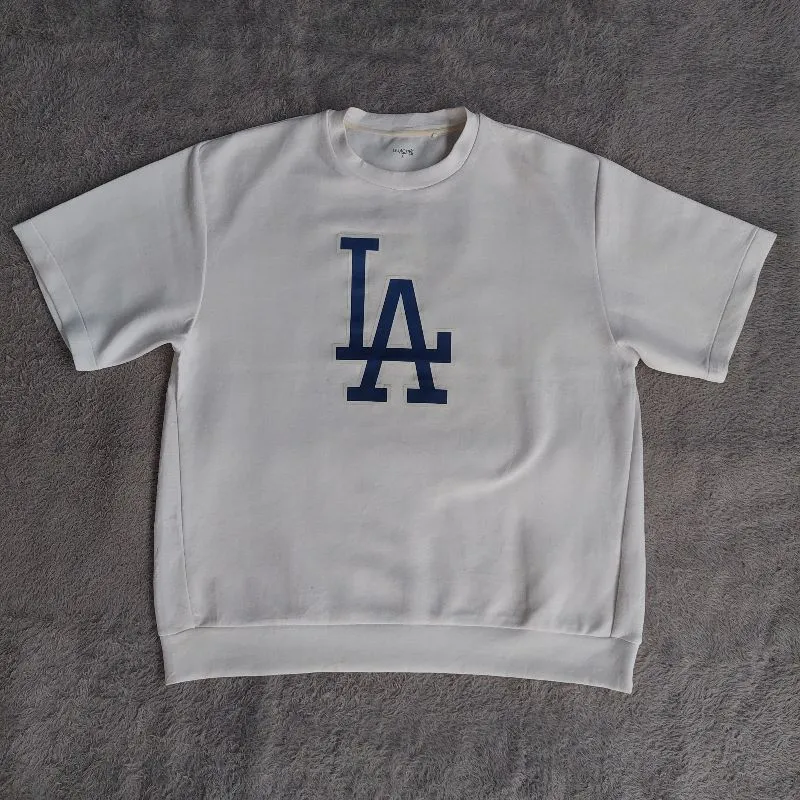Kaos Oversize Uniqlo photo 1
