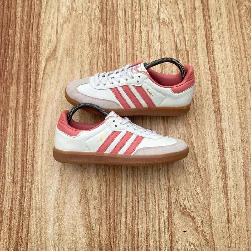 Adidas Samba photo 1