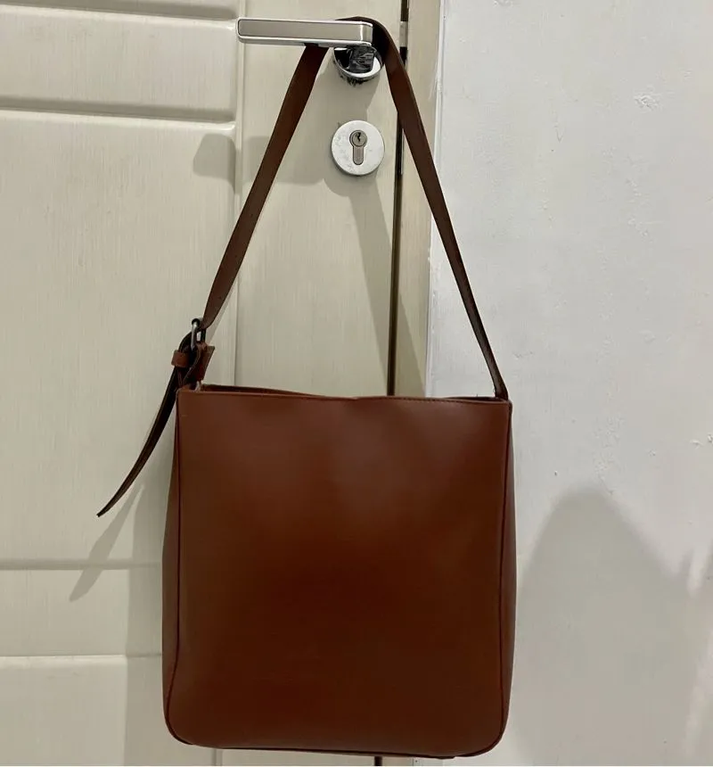 Levaya - Lousha Hobo Bag (Local Brand) photo 1