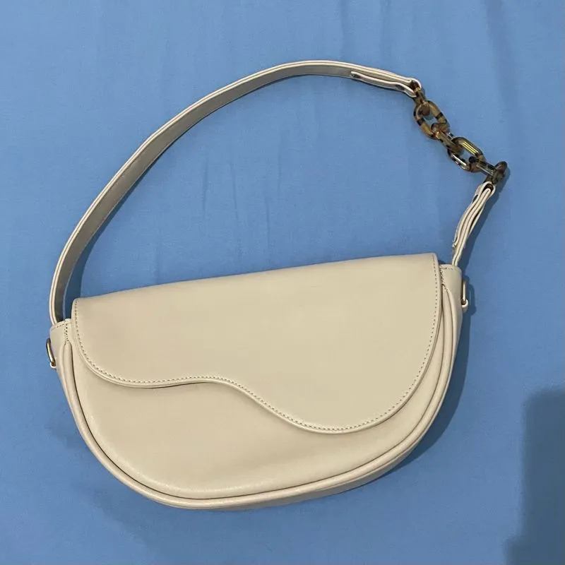 Nubuk Bag - Binna (shoulder/waist bag) photo 1