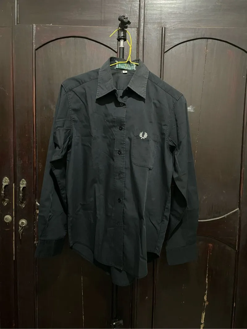 Kemeja Fred Perry photo 1
