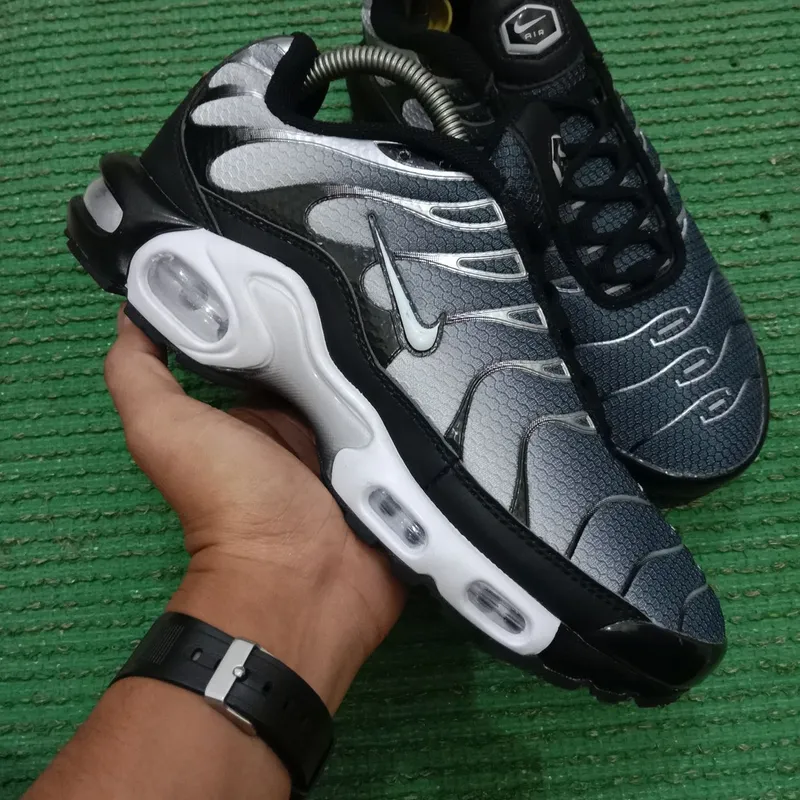 Nike Streetwear Sportswear Sneakers Wanita black photo 1