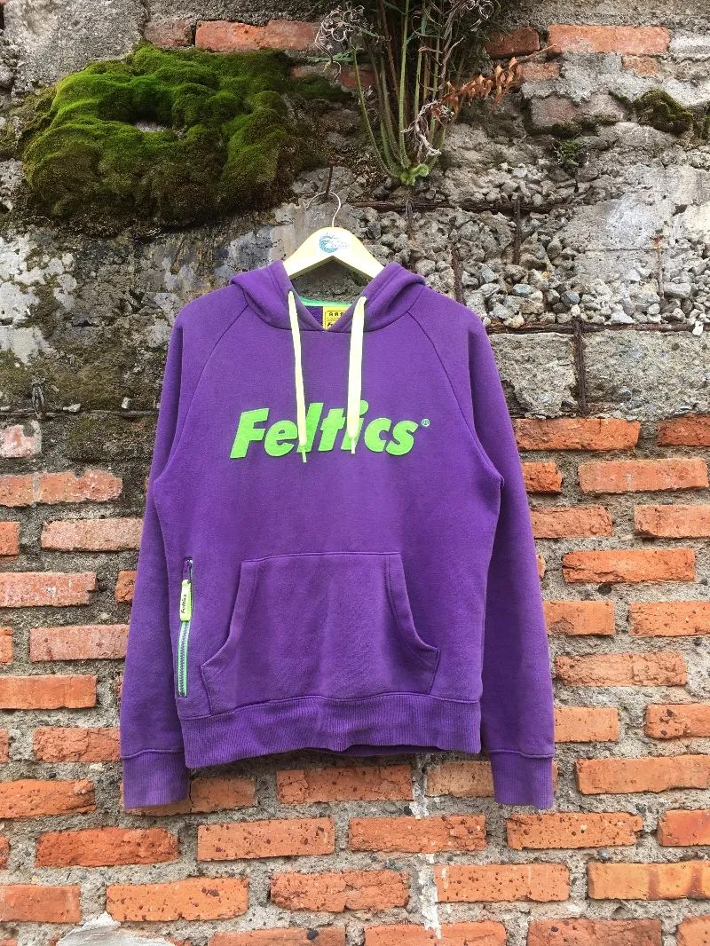HODIE FELTICS  photo 1