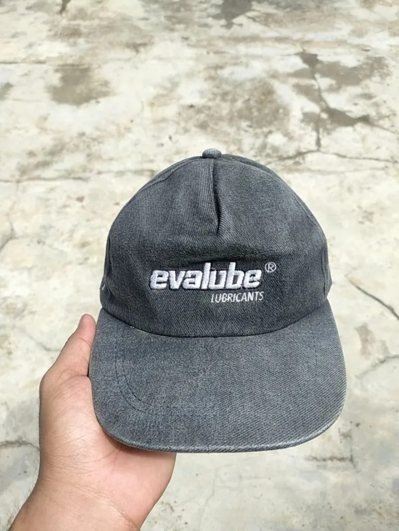 Topi Evalube Merchandise photo 1