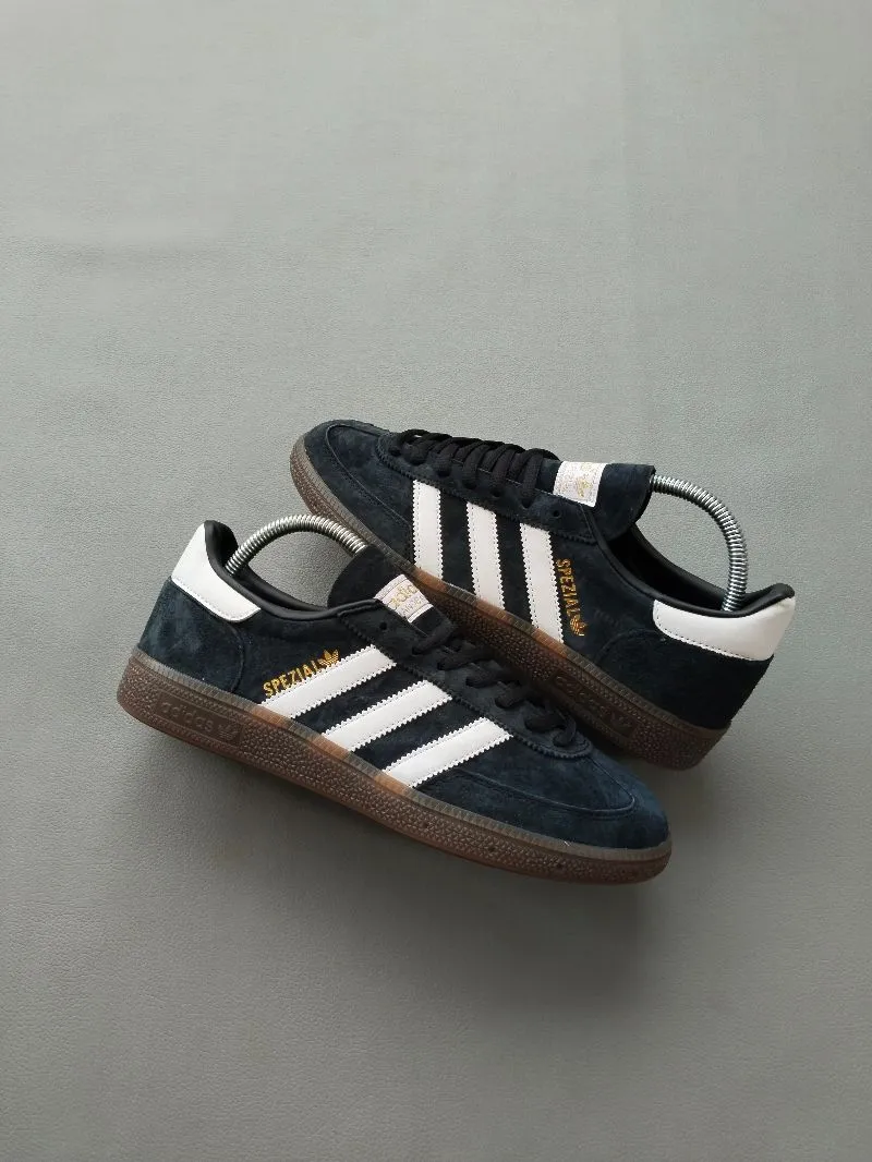 adidas spesial photo 1