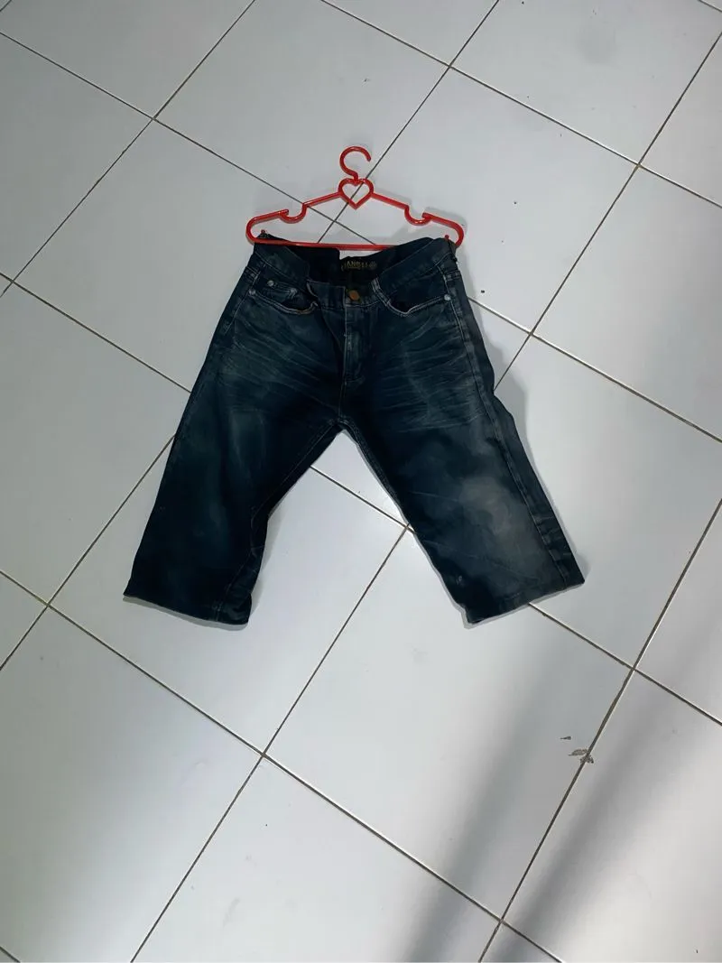 Celana pendek avant garde photo 1