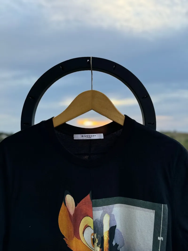 Givenchy Streetwear Luxury T-shirt Pria black Preloved