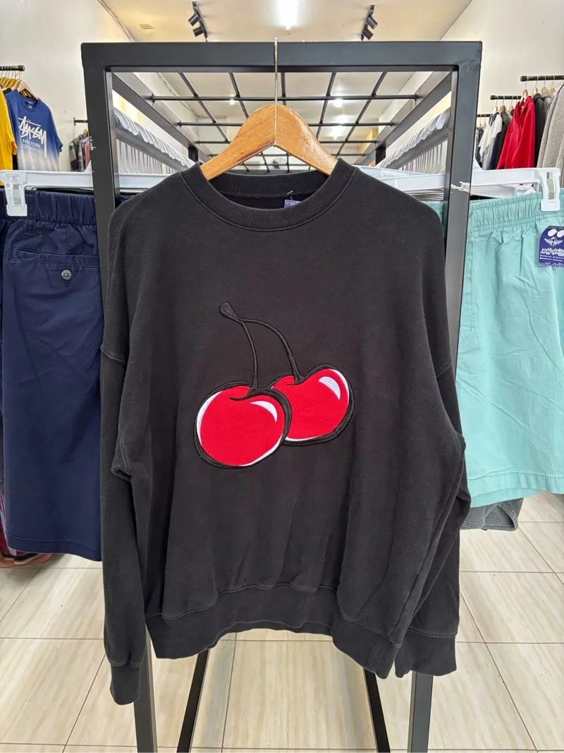 Crewneck kirsh photo 1