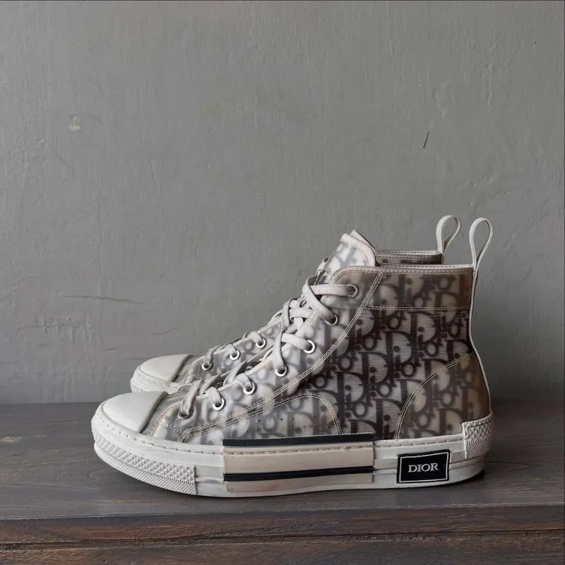 Sepatu Dior  photo 1